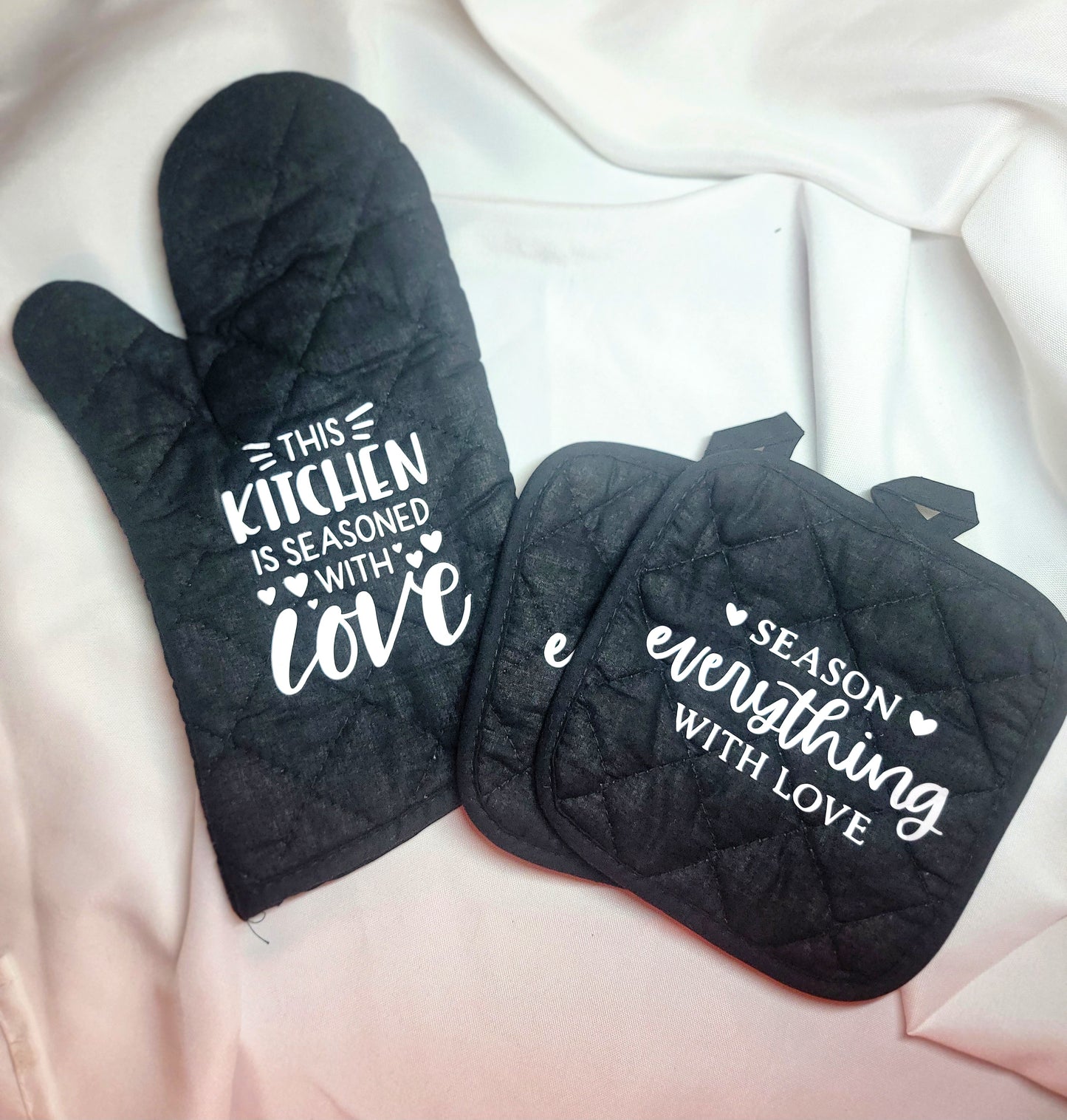 Oven Mitt and 2 Potholder Set-Seasoned with Love